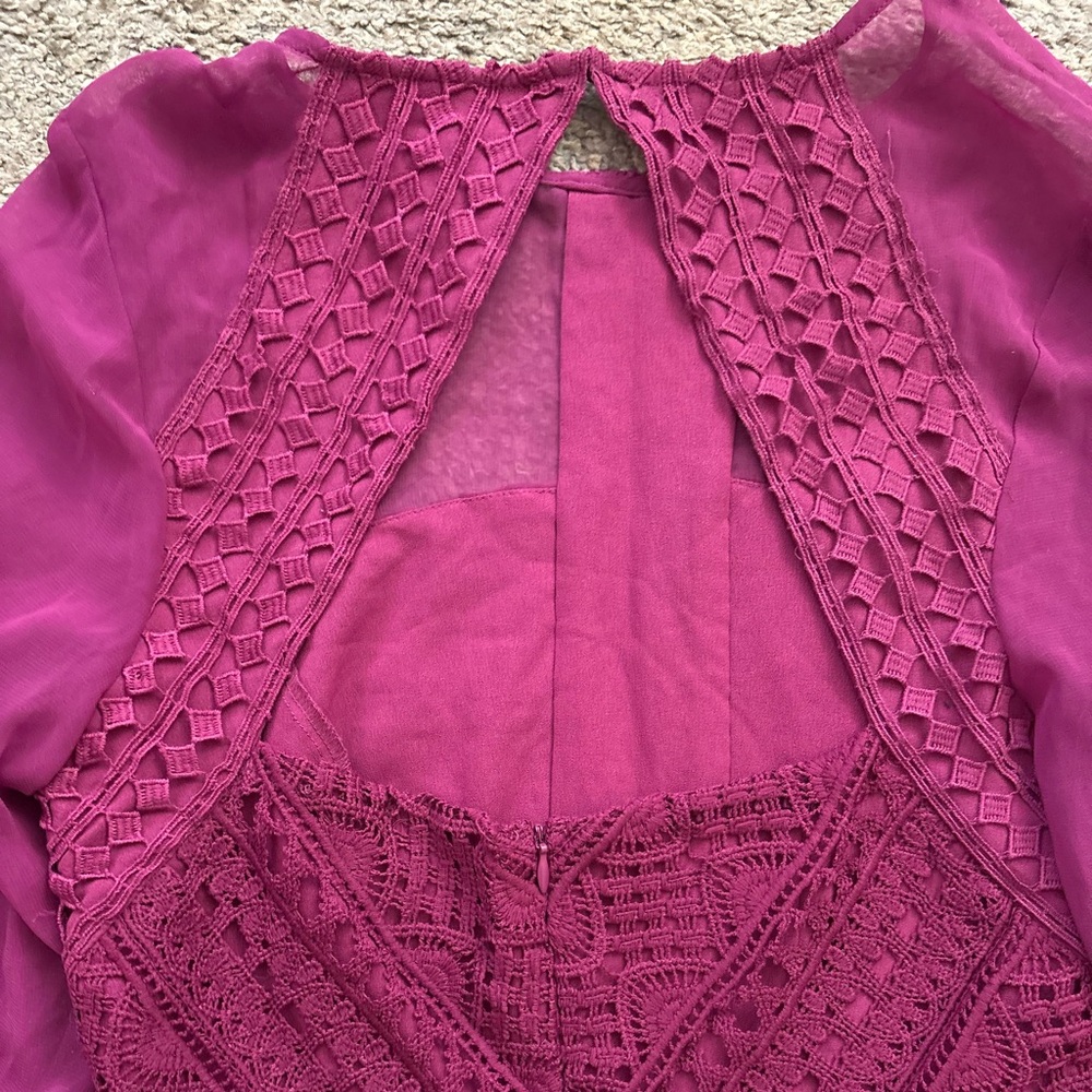 New Medium Adelyn Rae Purple Berry Lace Open Back Romper - Picture 4 of 16